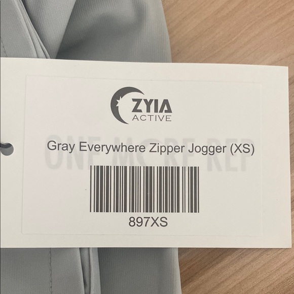 ZYIA Gray Everywhere Zipper Jogger - Picture 2 of 5